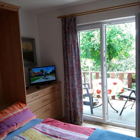 Gaestehaus Strobl Am * Gstadt am Chiemsee