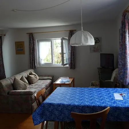 Gaestehaus Strobl Am *